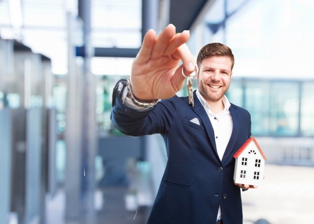 Is Now a Good Time to Start a Real Estate Career?
